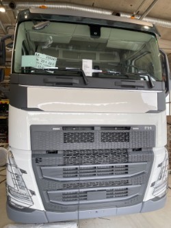 Publicitaire frontplaat Volvo FH 4B/5 Facelift '24