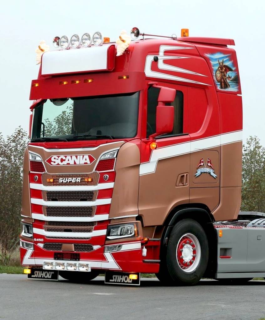 34 cm Zonneklep voor Scania NGS recht 2 lampgaten voor nieuwe lampen