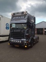 Coles Custom zonneklep in Streamline style gemaakt voor Scania 5 lampjes