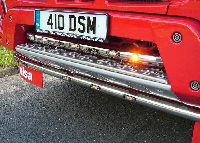 LedBar Edelstahl mit 3 weißen LEDs - Volvo FMX Euro 6