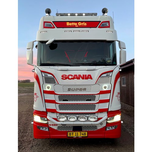 Sunvisor Scania Next Generation - Old Lamps - 5 Lightholes