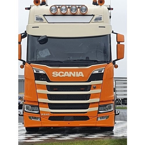 Sunvisor Scania NextGen - Round Bottom - 2 Lightholes