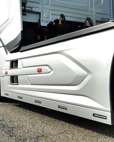 Sideskirt Verlenger voor DAF XF/XG/XG+ Met 5 LEDlamp Uitsparingen